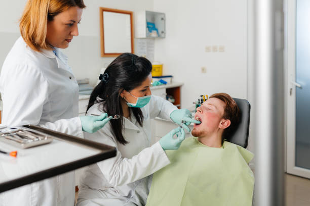 Best Emergency Dental Extractions in St Paul, MO